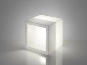 SLIDE Полиэтиленовая витрина / настенный блок