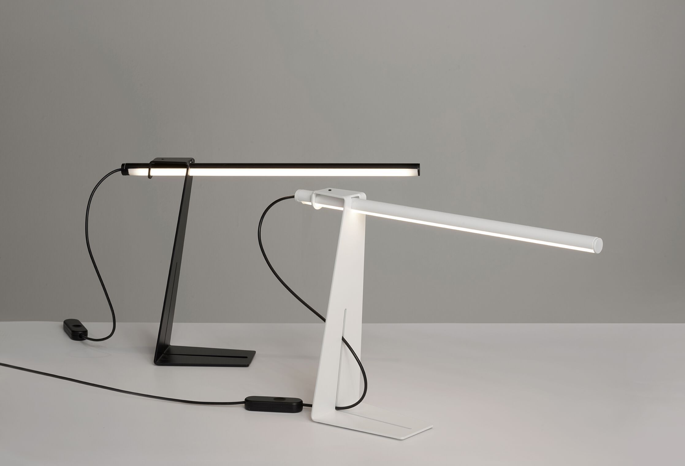 Алюминиевая светодиодная настольная лампа с диммером EGOLUCE ZETTA ARCH-00112229 - Вид №3