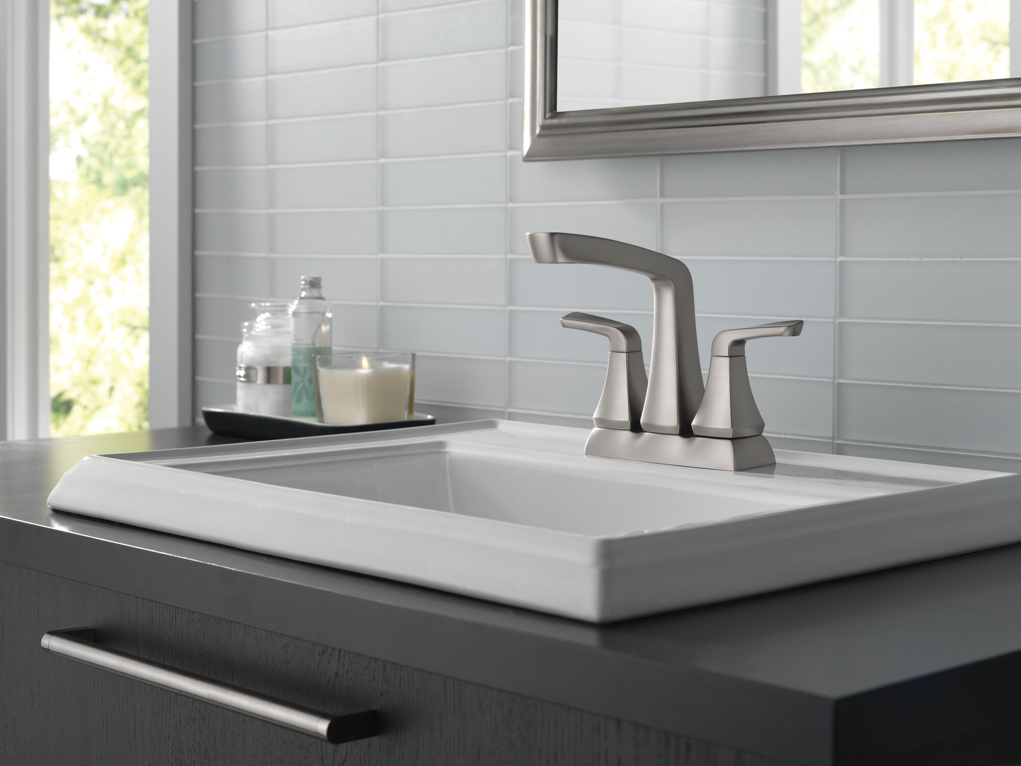 Смеситель для ванной с двумя ручками Delta Faucet 25789LF-SP - Вид №3