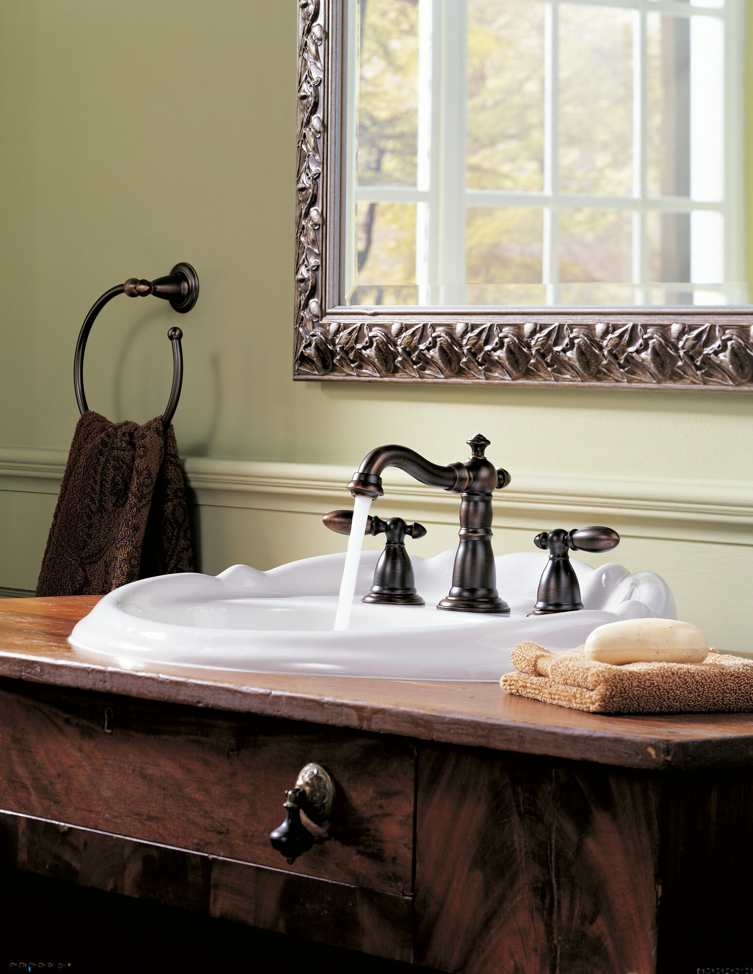 3555-RBMPU-DST Смеситель для ванной комнаты с двумя ручками Delta Faucet Victorian Венецианская бронза - Вид №7