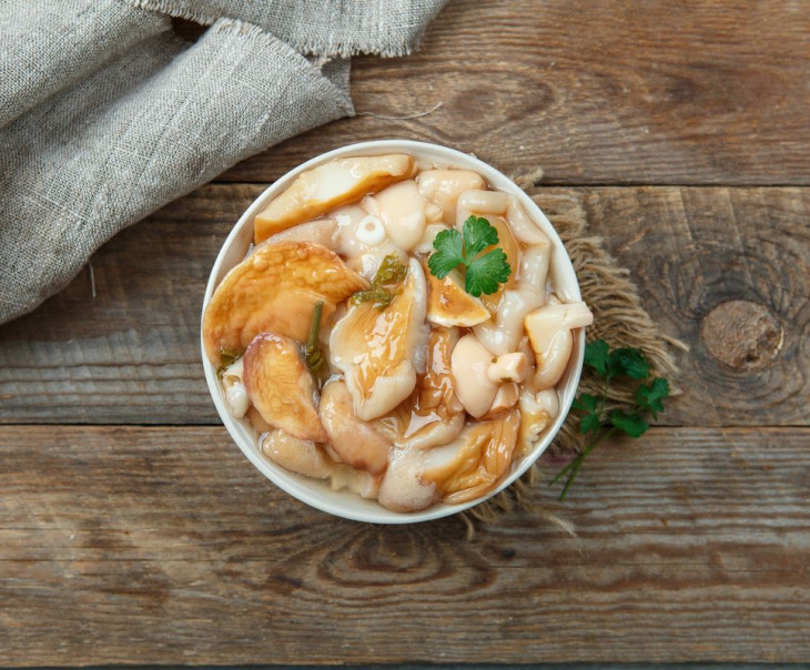 2352 Маслята соленые резаные Вкусляндия 