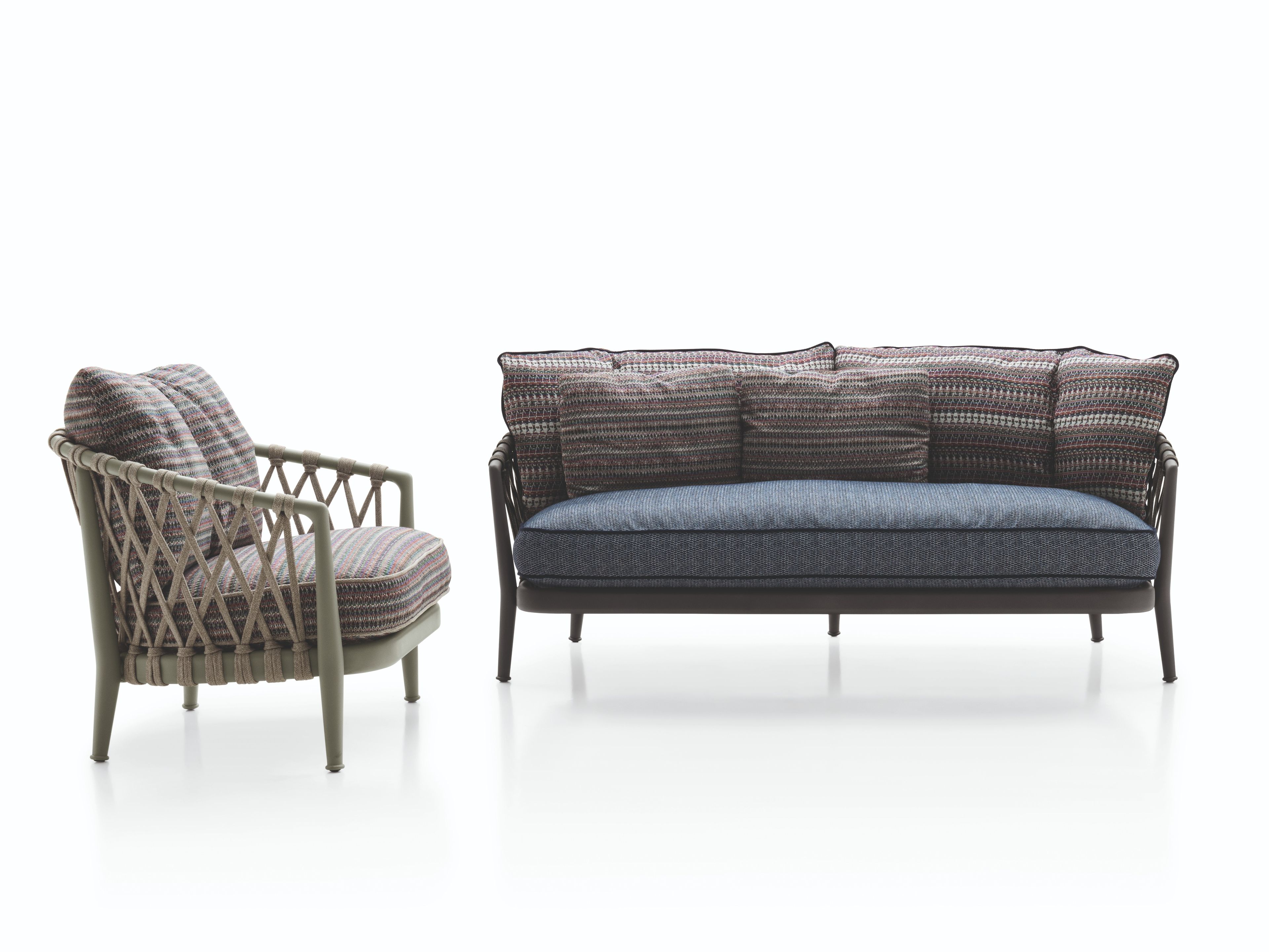 Тканевое садовое кресло с подлокотниками B&B Italia Outdoor Erica ' 19 ARCH-00116833 - Вид №1