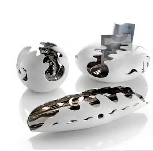 Crestani Ваза декоративная шарообразная белая   FIORDI COLLECTION