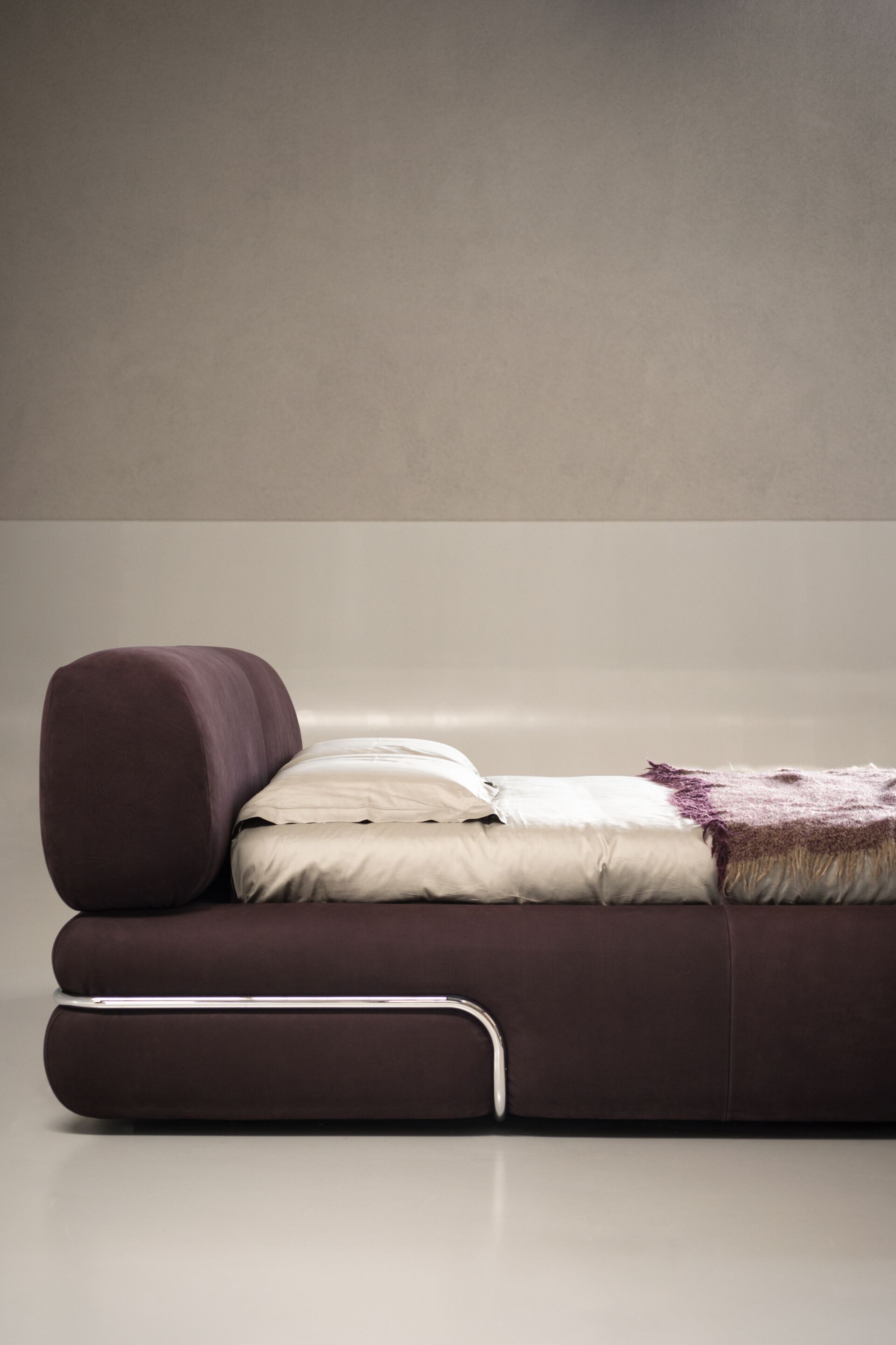 Кожаная двуспальная мягкая кровать Baxter So Soft ARCH-00032500 - Вид №5