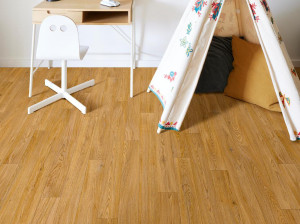 Нескользящий виниловый пол с эффектом дерева