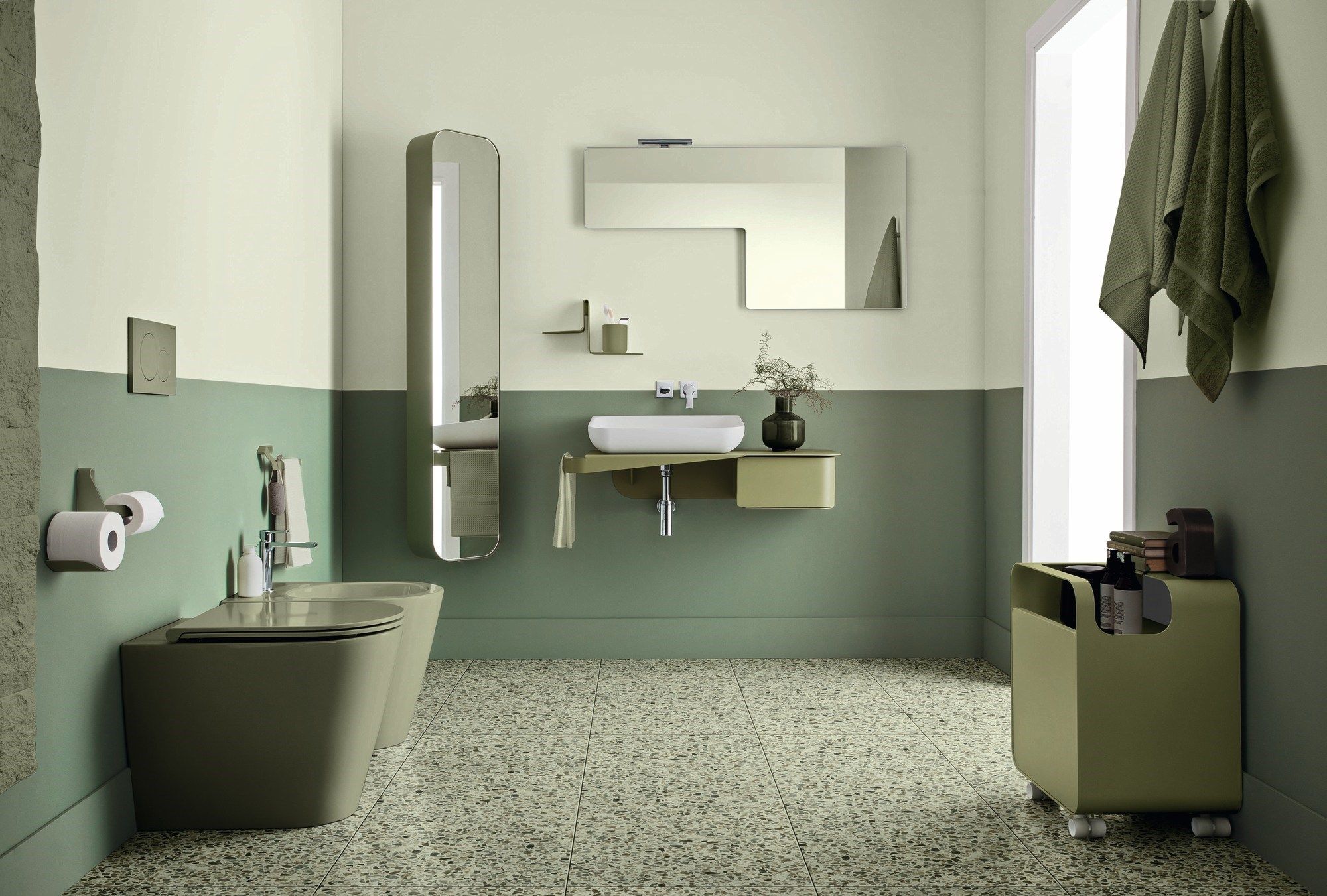 Ванная комната колонка с зеркалом ARBLU Тюльпан ARCH-00103190 - Вид №1