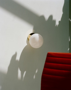 Светодиодный настенный светильник из опалового стекла