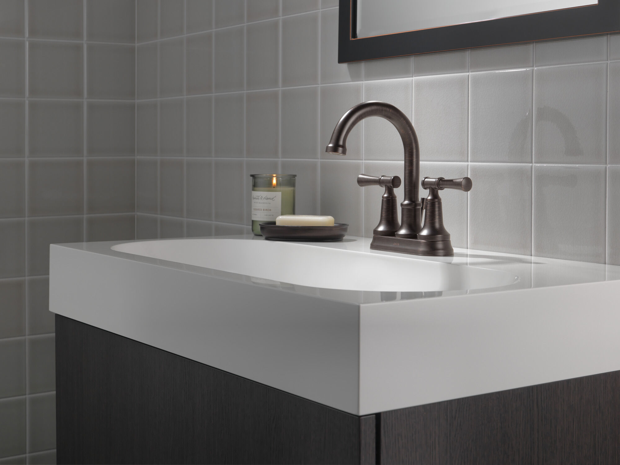 25747LF-RB Смеситель для ванной комнаты с двумя ручками Delta Faucet DELTA Венецианская бронза - Вид №3