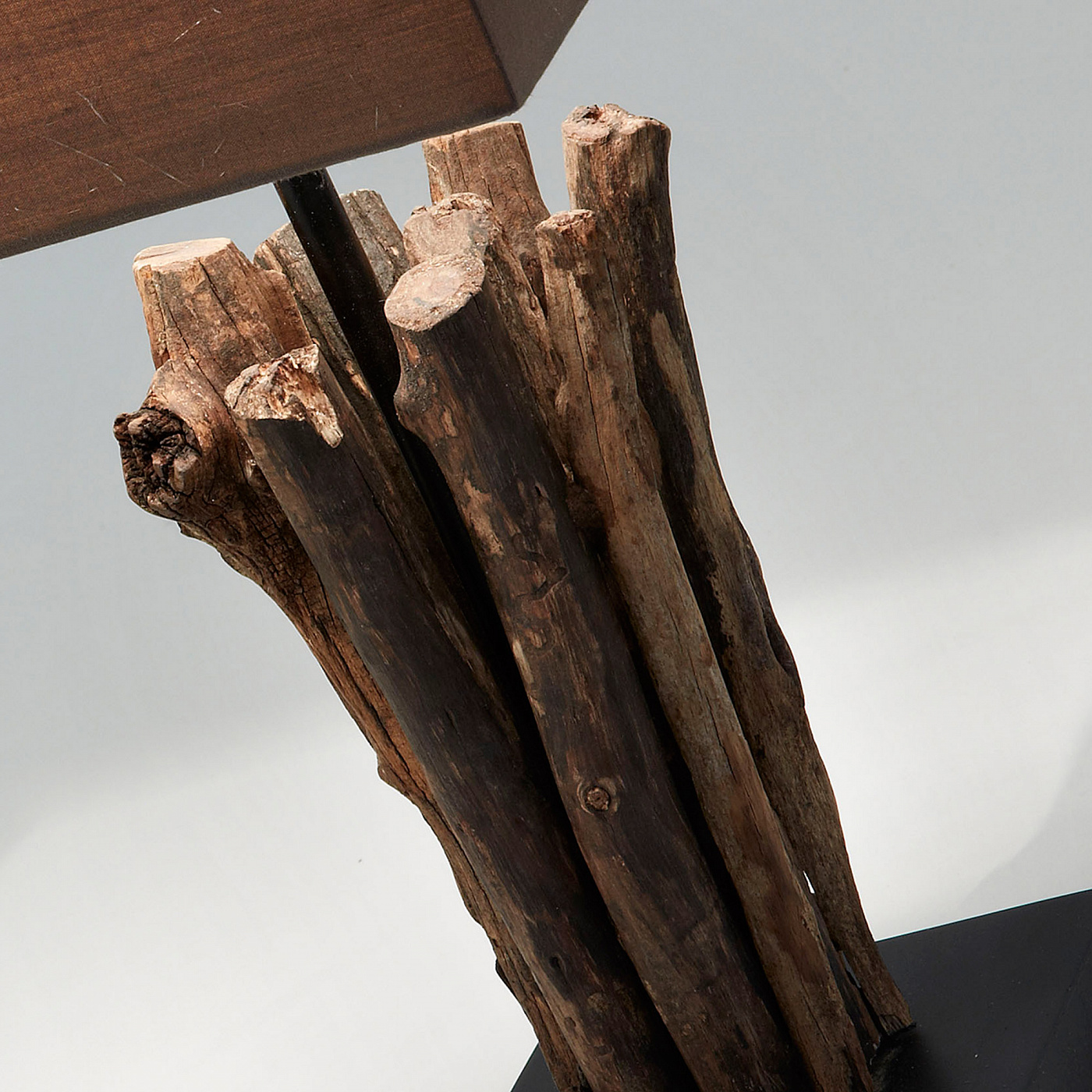 047750 Настольная лампа Seratna La Forma Antares