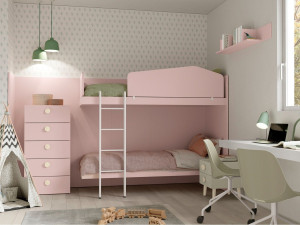 Деревянная спальня для мальчиков с двухъярусными кроватями