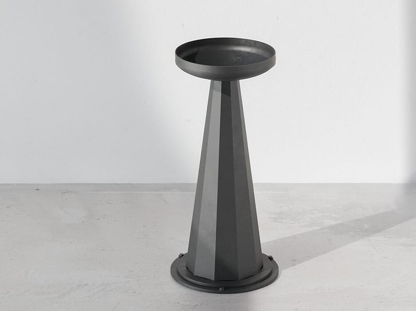 Металлическая пепельница для общественных мест DIMCAR ARCH-00092809