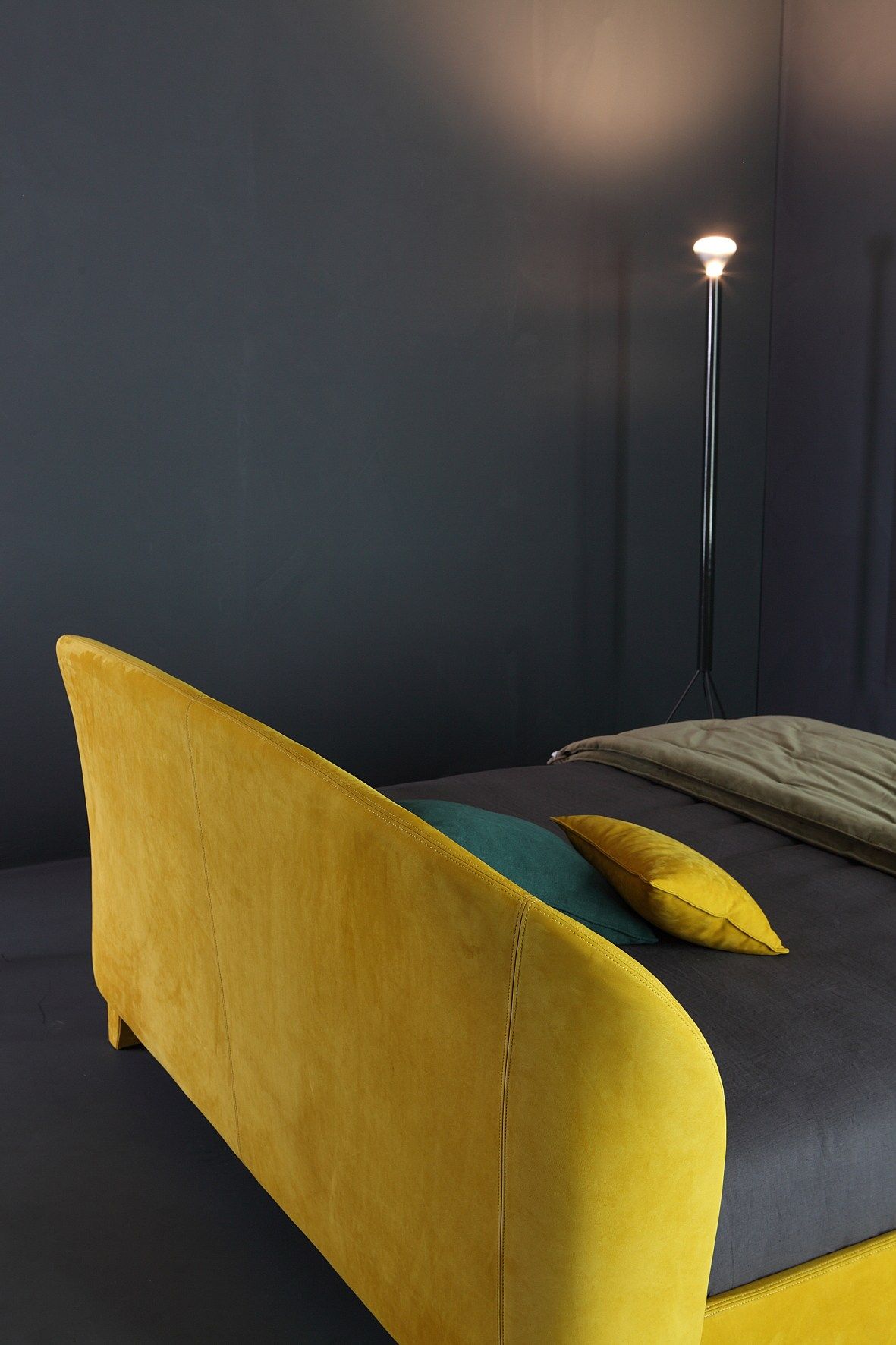 Двуспальная кровать с мягким изголовьем Twils Carnaby ARCH-00028590 - Вид №5