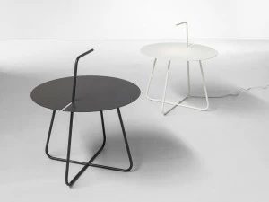 Bonaldo Круглый светлый стол из крашеного металла