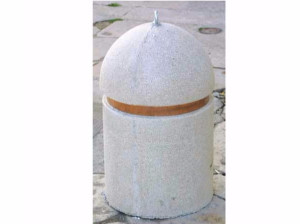 Восстановленный каменный фиксированный столбик