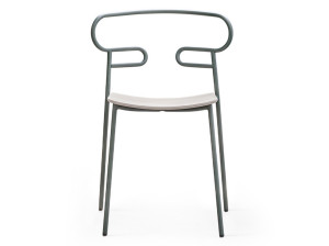 Деревянный штабелируемый стул