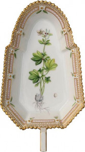 71325 Royal Copenhagen Блюдо-лист 18см "Флора Даника" Фарфор