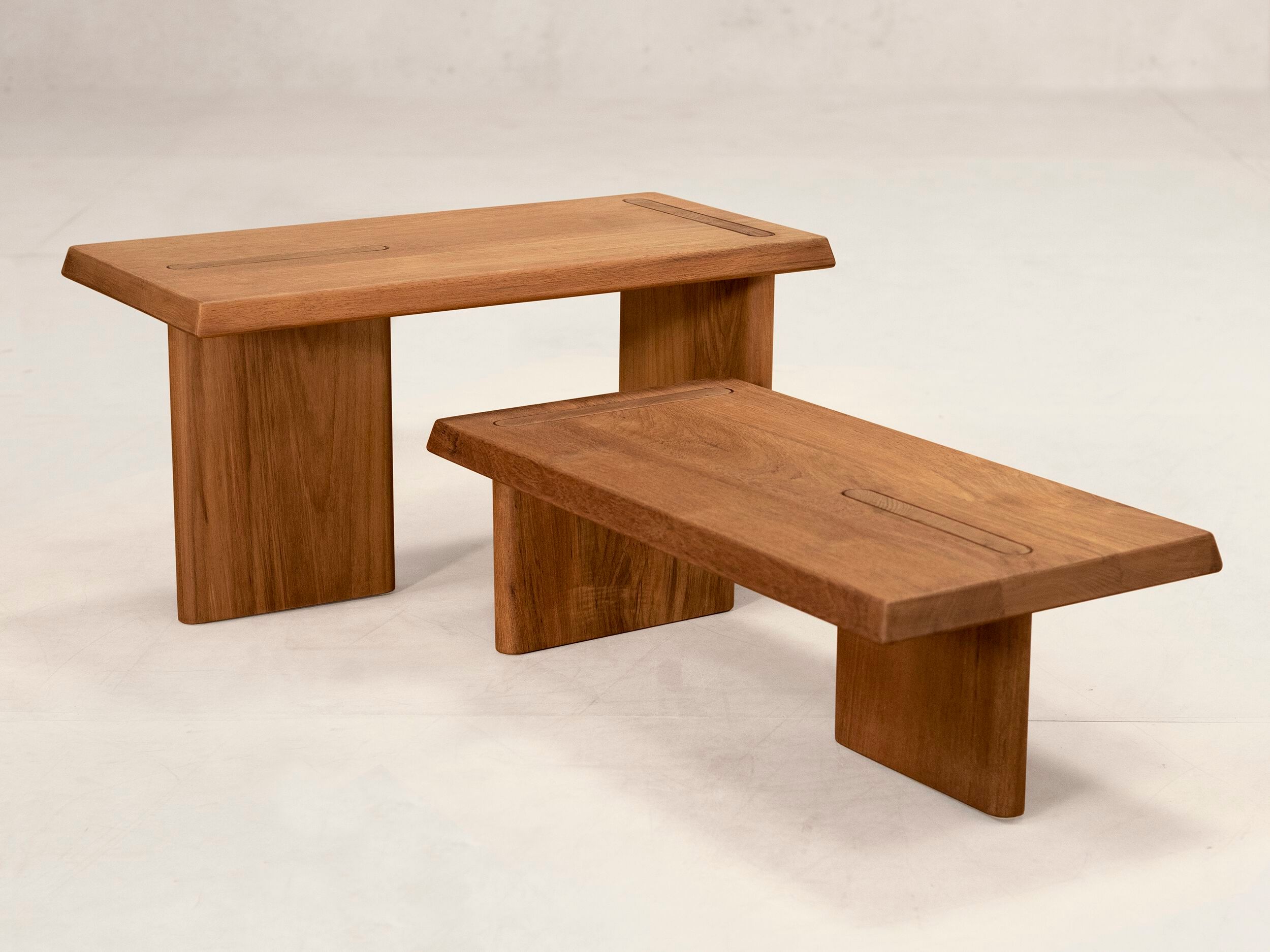 Прямоугольный стол из тикового дерева Phantom Hands X + L ARCH-00021620