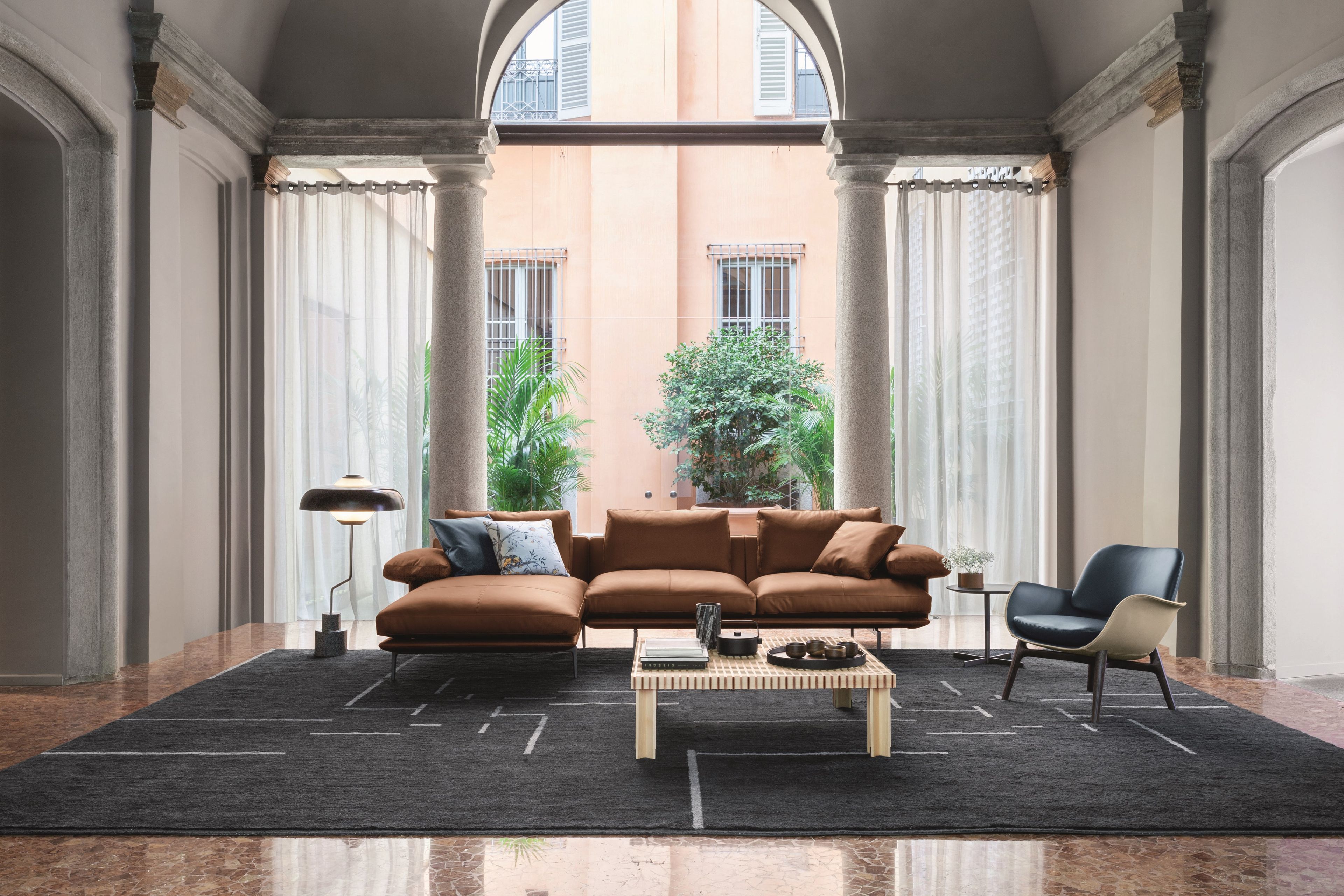 Квадратный журнальный столик из массива дерева Poltrona Frau коллекция-столы и стулья ARCH-00119806 - Вид №5