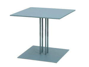 Стальной квадратный садовый стол
