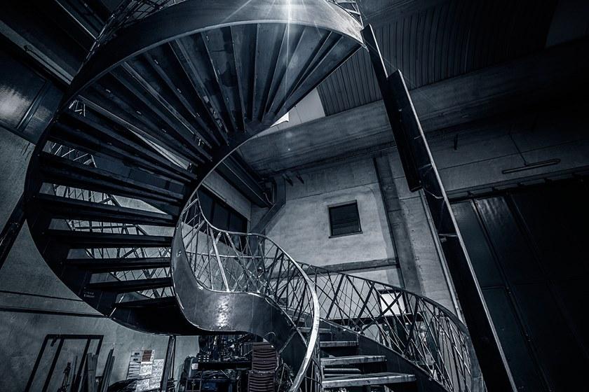 Officine Sandrini Самонесущая винтовая железная винтовая лестница sun-id-1389945 - Вид №4