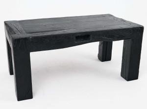 Журнальный столик из дуба