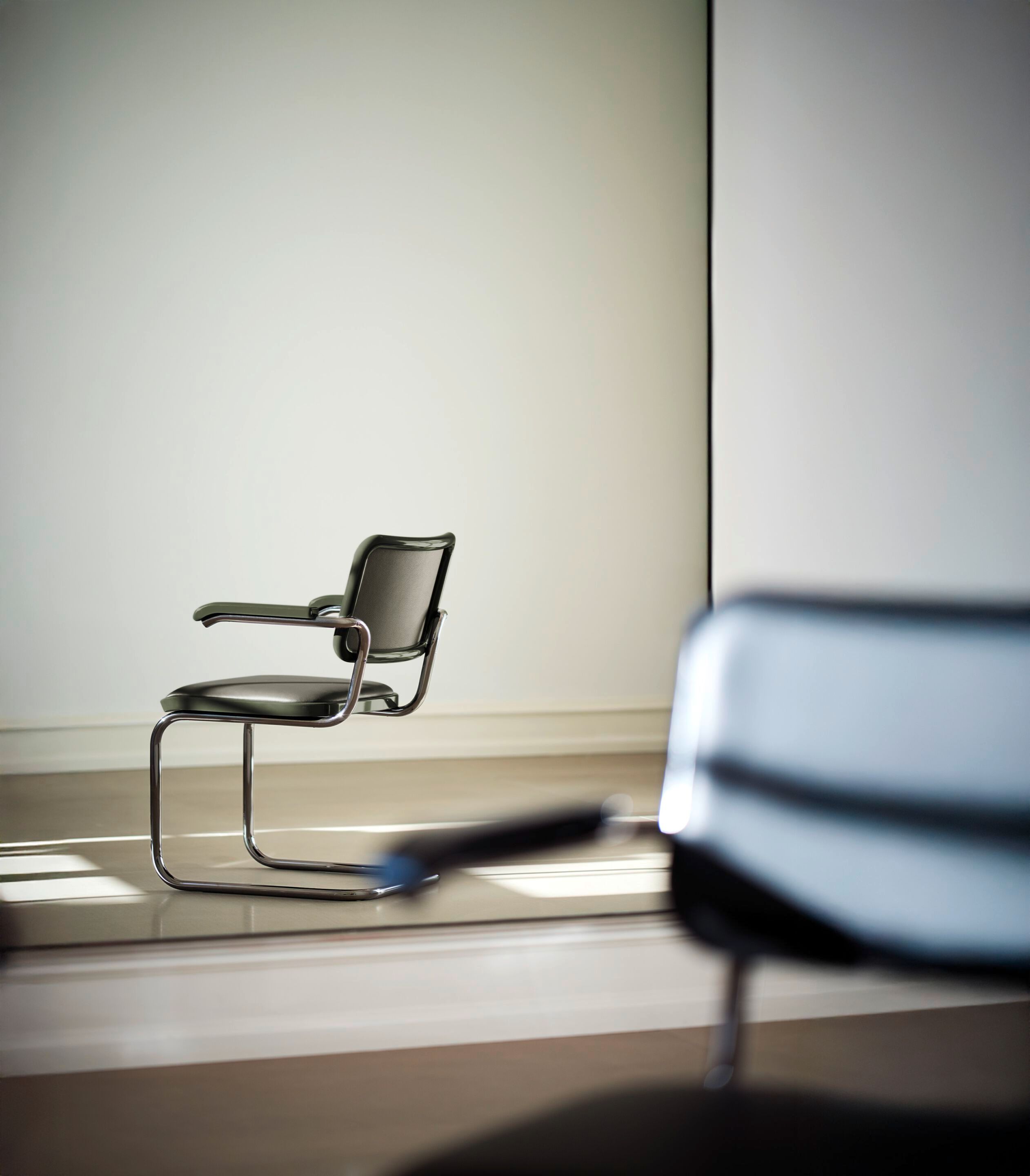 Стальной и кожаный консольный стул THONET JS. THONET ARCH-00115948 - Вид №9