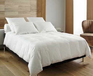 CH_200 Одеяло 200x200 70% пух 30% перо утиное 300 гр/м2 чехол хлопок перкаль 235TC с антиклещевой обработкой Blanc des Vosges