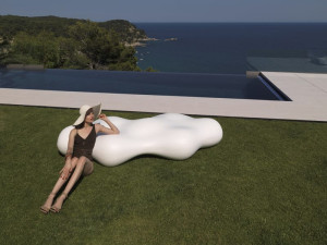 Садовая скамейка