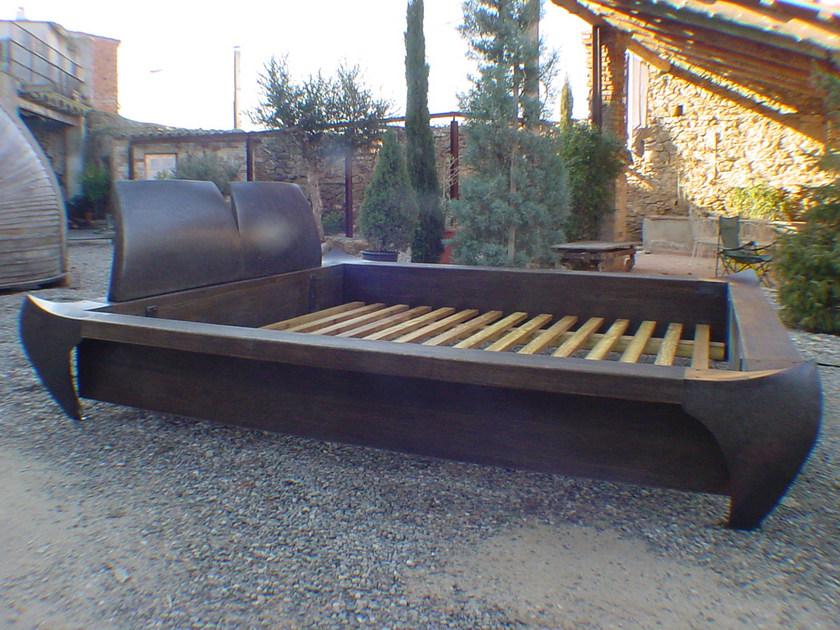 ICI ET LÀ Двуспальная кровать из дерева Handmade metal furniture by ici et là sun-id-1492366 - Вид №1