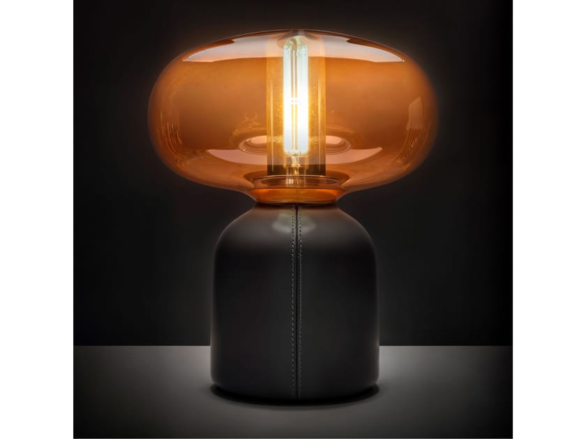 Настольная лампа из кожи и хрусталя Wayne Enterprises Home Collection WE-193 ARCH-00028852