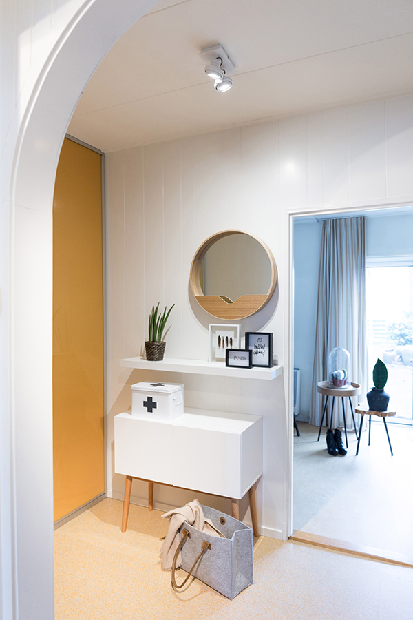 Зеркало настенное Round Wall, D60 см Zuiver 8100004 - Вид №3