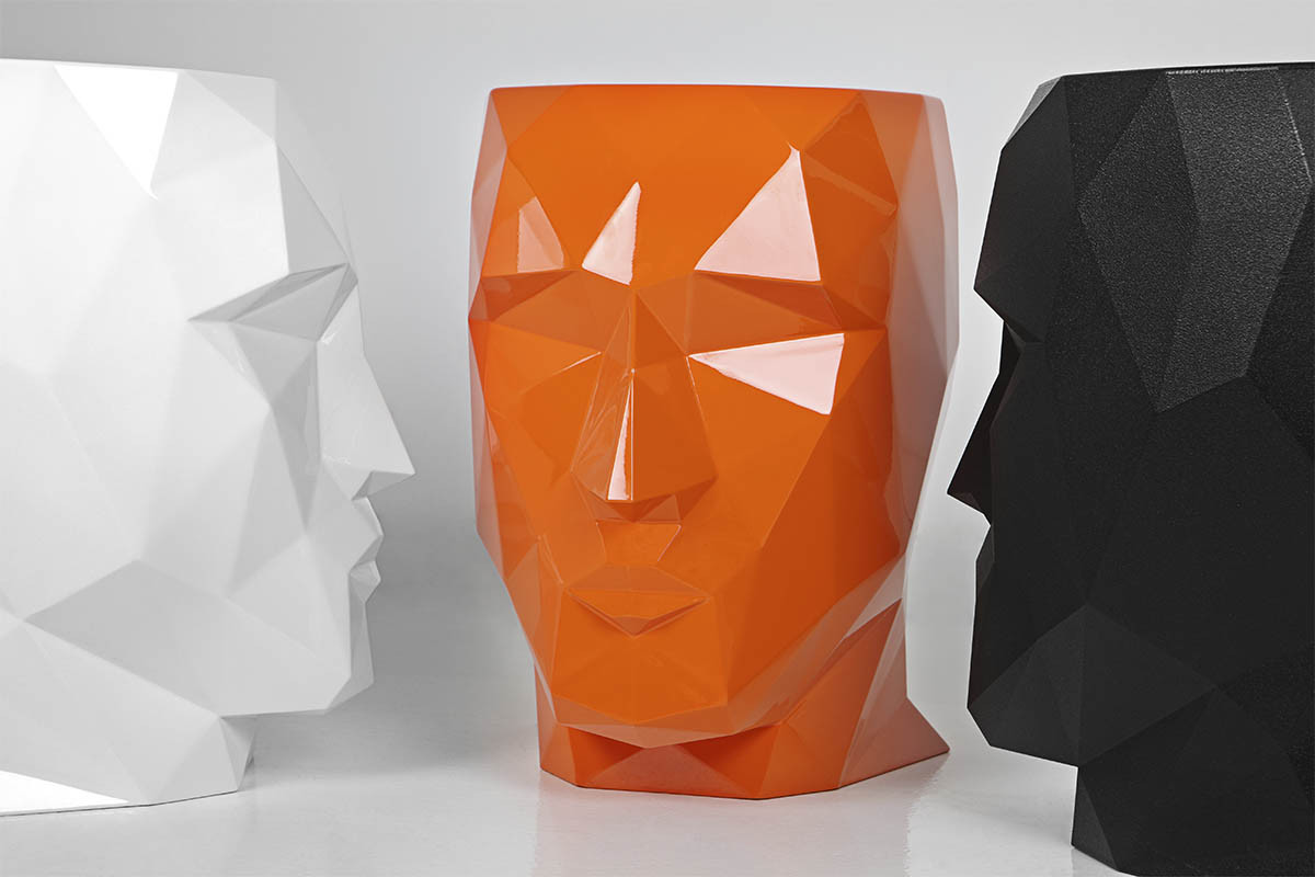 070177 Столик глянцевый лак Vondom Adan