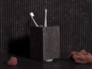 Подставка для зубных щеток из мрамора