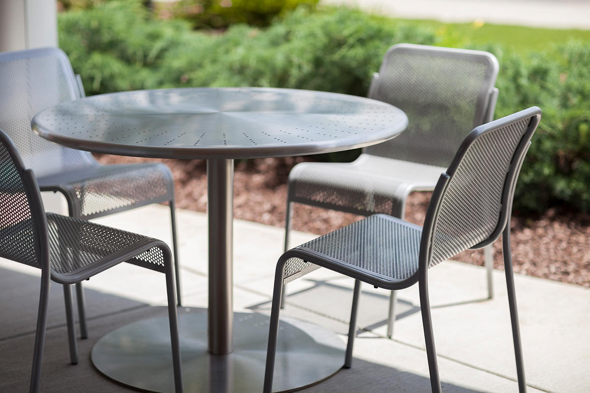 FSRT144 Столбец таблицы  Forms-surfaces 