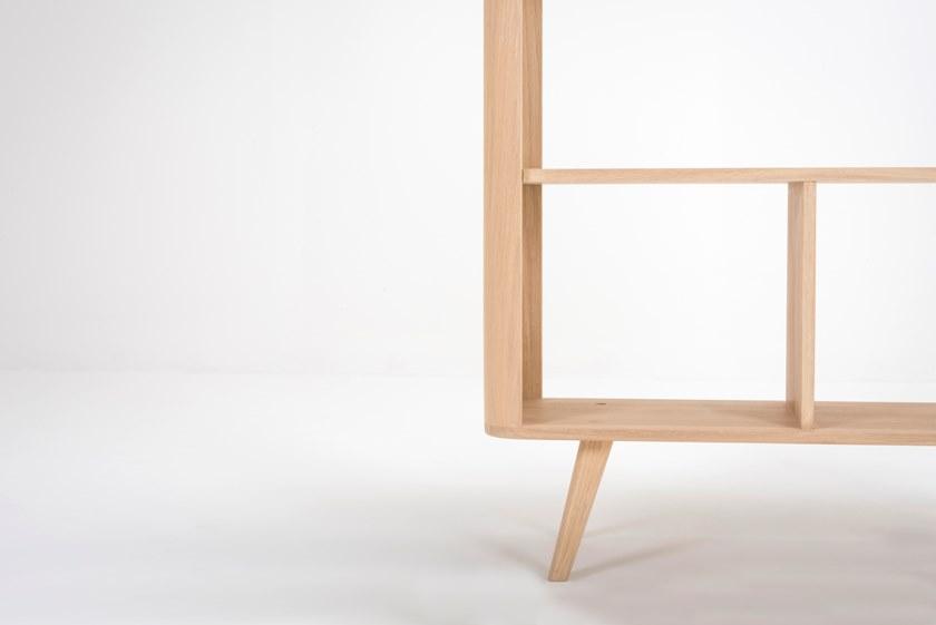 Gazzda Открытый двухсторонний стеллаж-разделитель из дуба Ena 080 - Вид №3