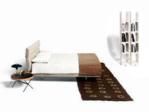 Круглый регулируемый по высоте журнальный столик с подносом