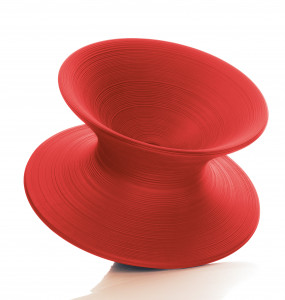 Magis Spun SD660 R Стул вращающийся из полиэтилена. Цвет: Серый Красный 1004 C