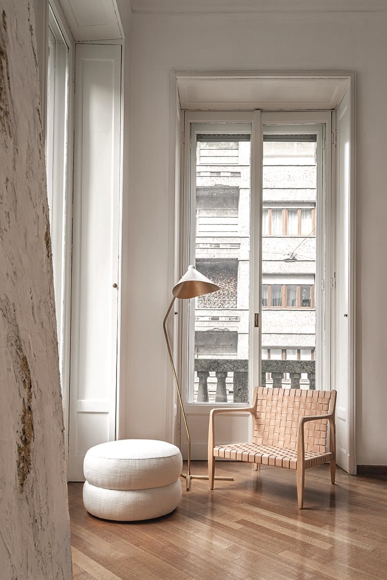 Кожаное кресло с подлокотниками DOM EDIZIONI коллекция Riviera ARCH-00099624 - Вид №1