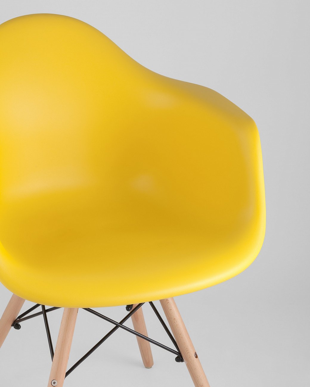 Кресло желтое пластиковое с деревянными ножками Eames W EAMES EAMES DAW 00-3881990 Желтый  - Вид №7