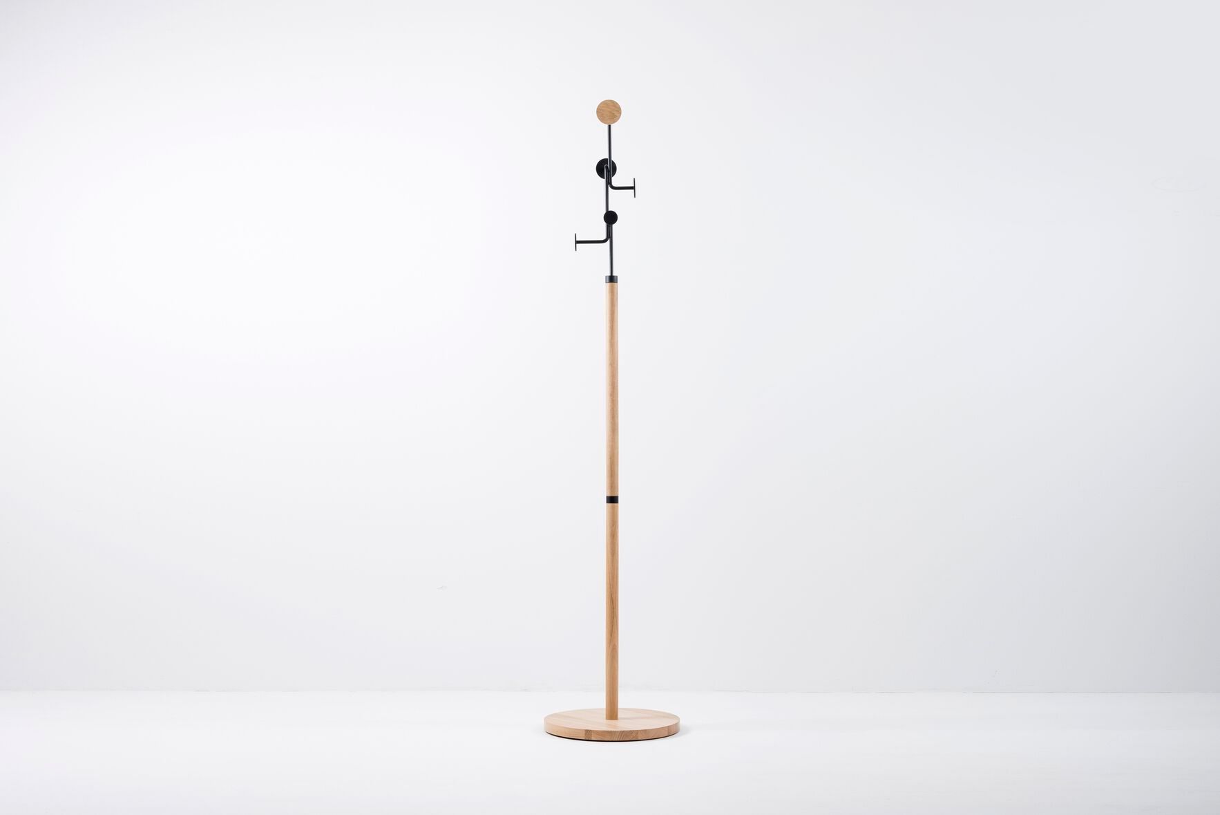 Напольная вешалка из дуба Gazzda крюк ARCH-00087032 - Вид №2