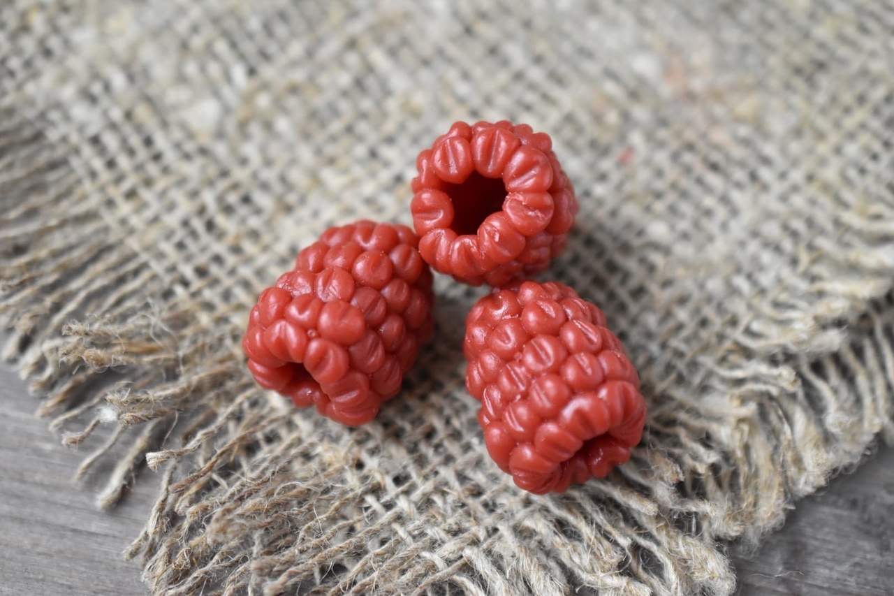 10384 Форма "Набор три малинки 3D S" силикон HobbyPage 