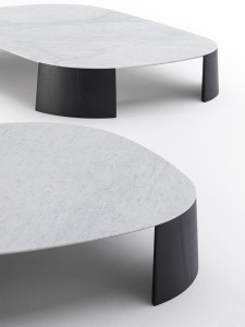 Журнальный столик из ироко и мрамора