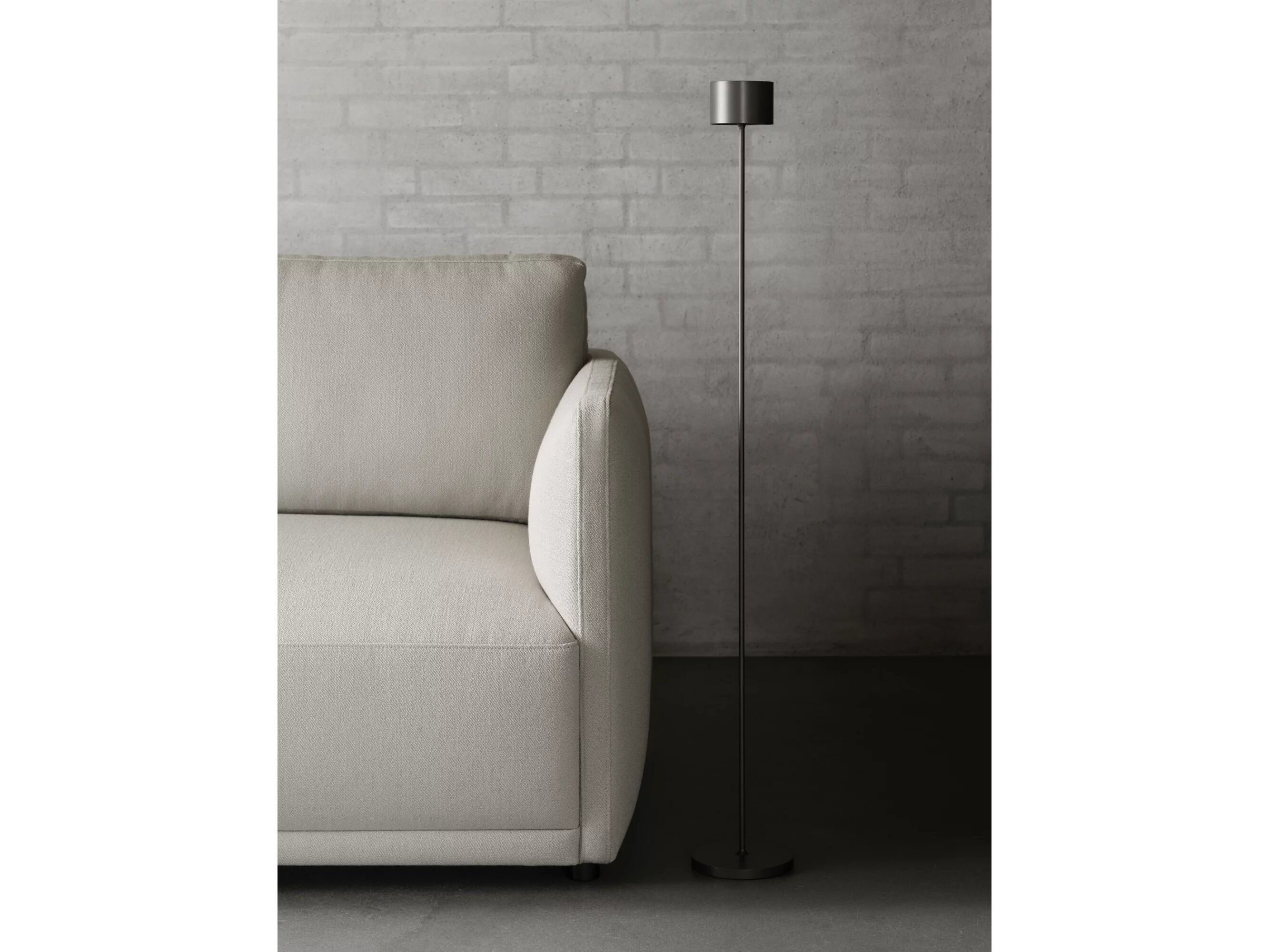 Аккумуляторная алюминиевая светодиодная напольная лампа blomus Farol ARCH-00132076 - Вид №8