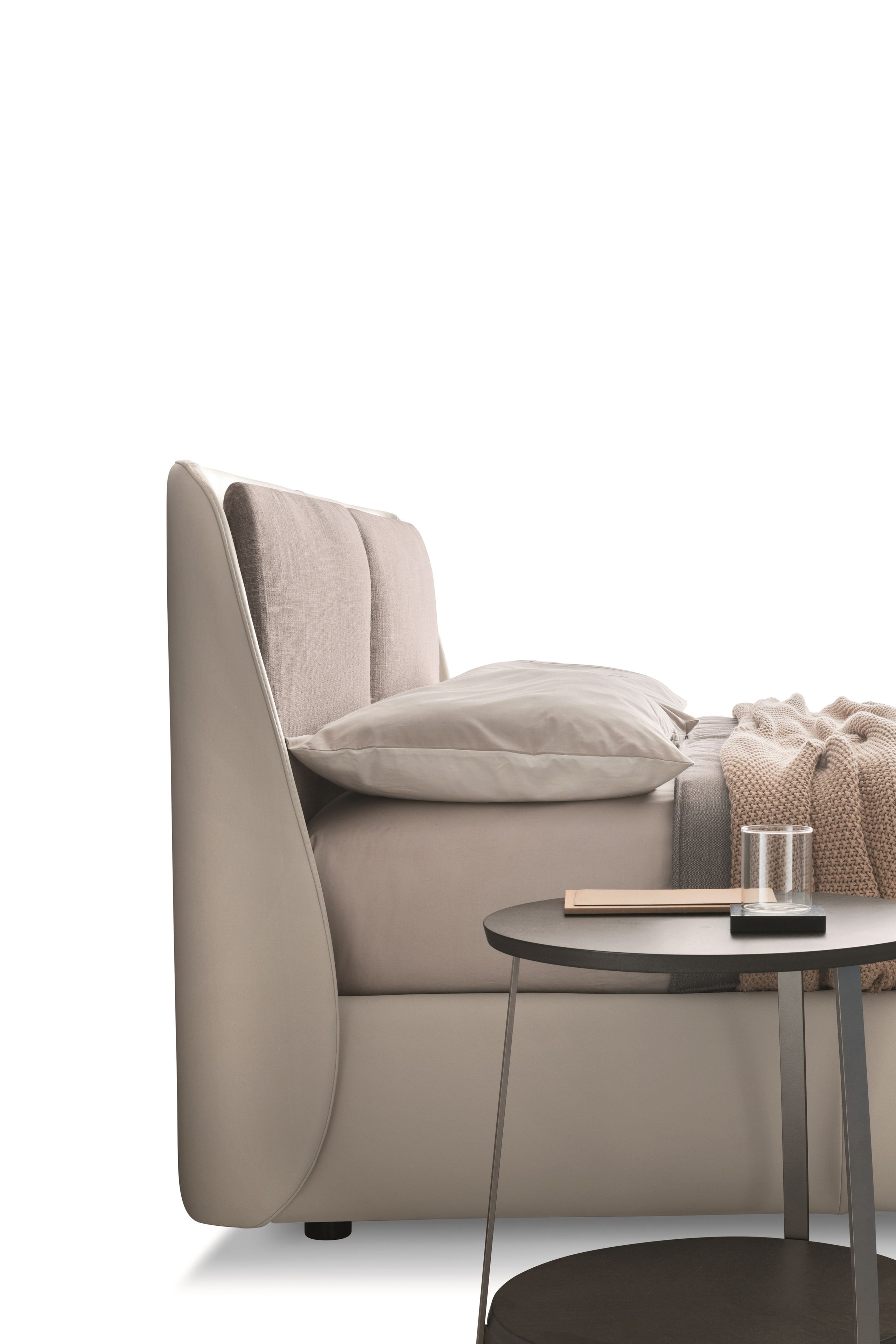 Кожаная кровать с мягким изголовьем Ditre Italia ARCH-00136083 - Вид №3