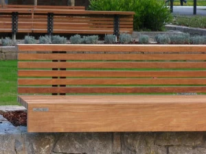 URBIDERMIS Деревянная скамейка со спинкой