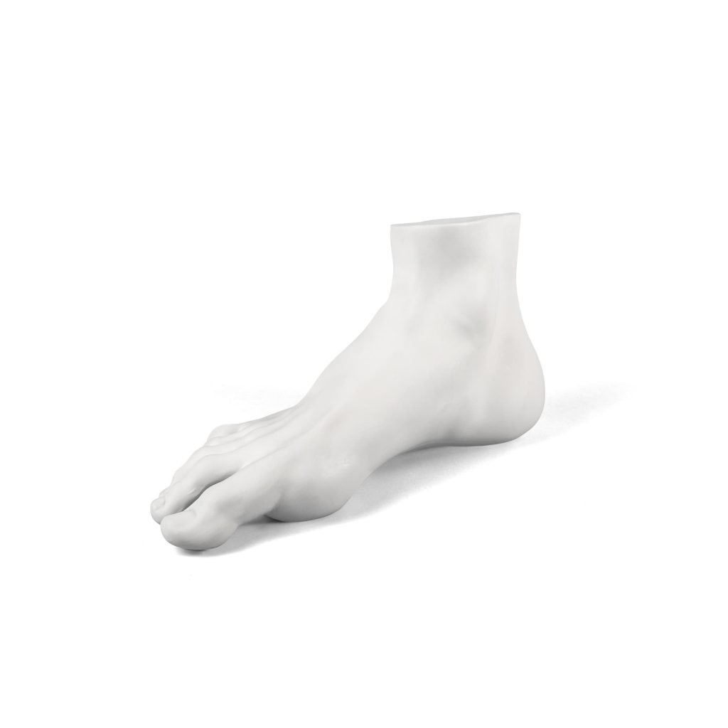 Статуэтка декоративная фарфоровая 20х37 см белая Memorabilia Mvsevm Male Foot SELETTI  00-3883229 Белый  - Вид №2