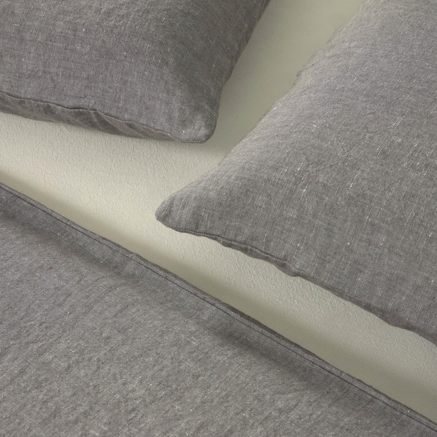 108847 Eglant duvet cover, sheet & pillowcase set in grey GOTS cotton and linen 145 x 190 cm La Forma 