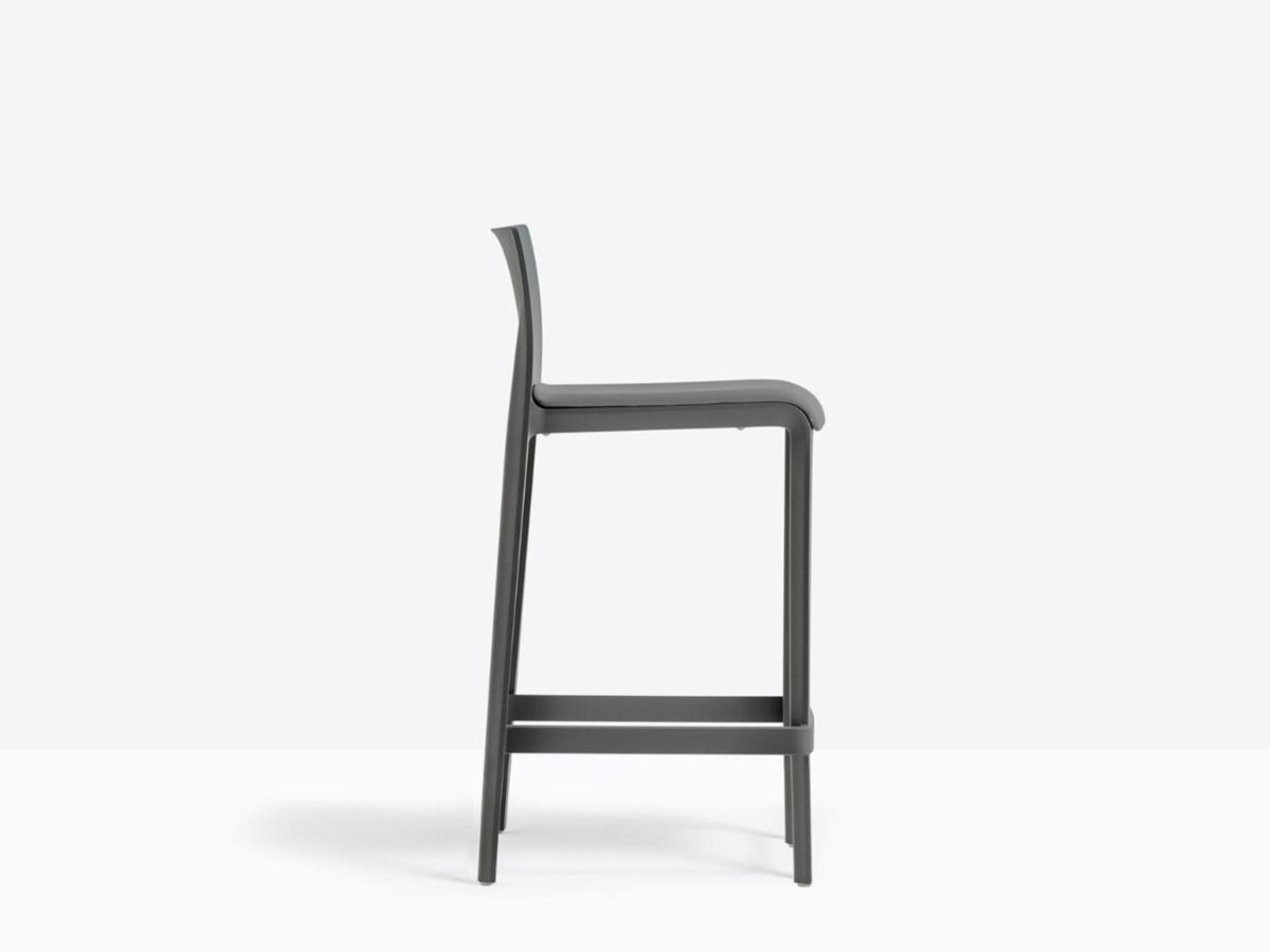 Полипропиленовый стул с мягким сиденьем Pedrali Volt ARCH-00127649 - Вид №2