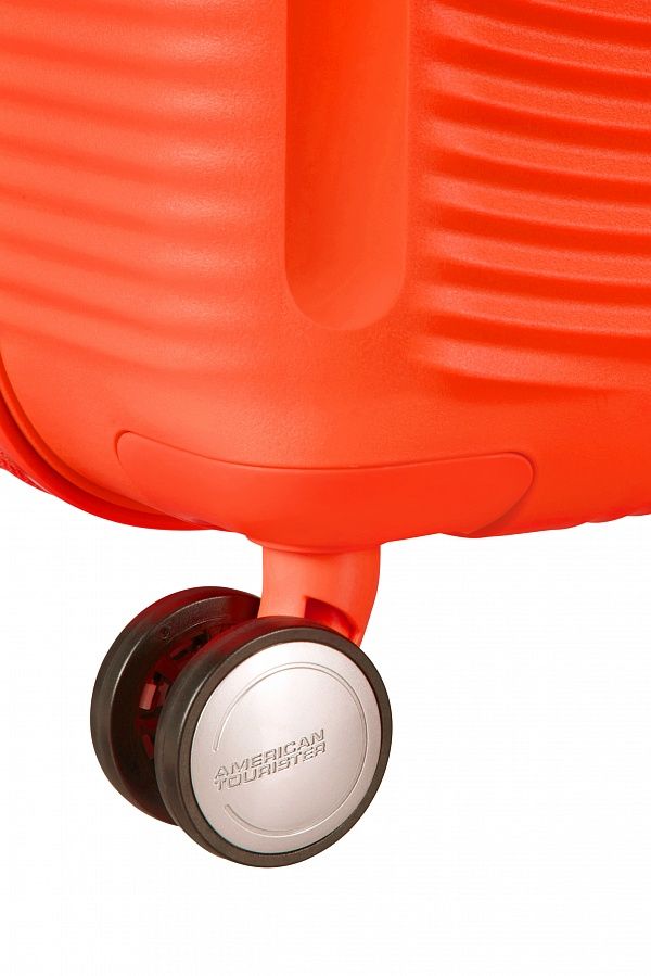 32G-66001 Чемодан 32G*001 Spinner 55 Exp American Tourister Soundbox  - Вид №5