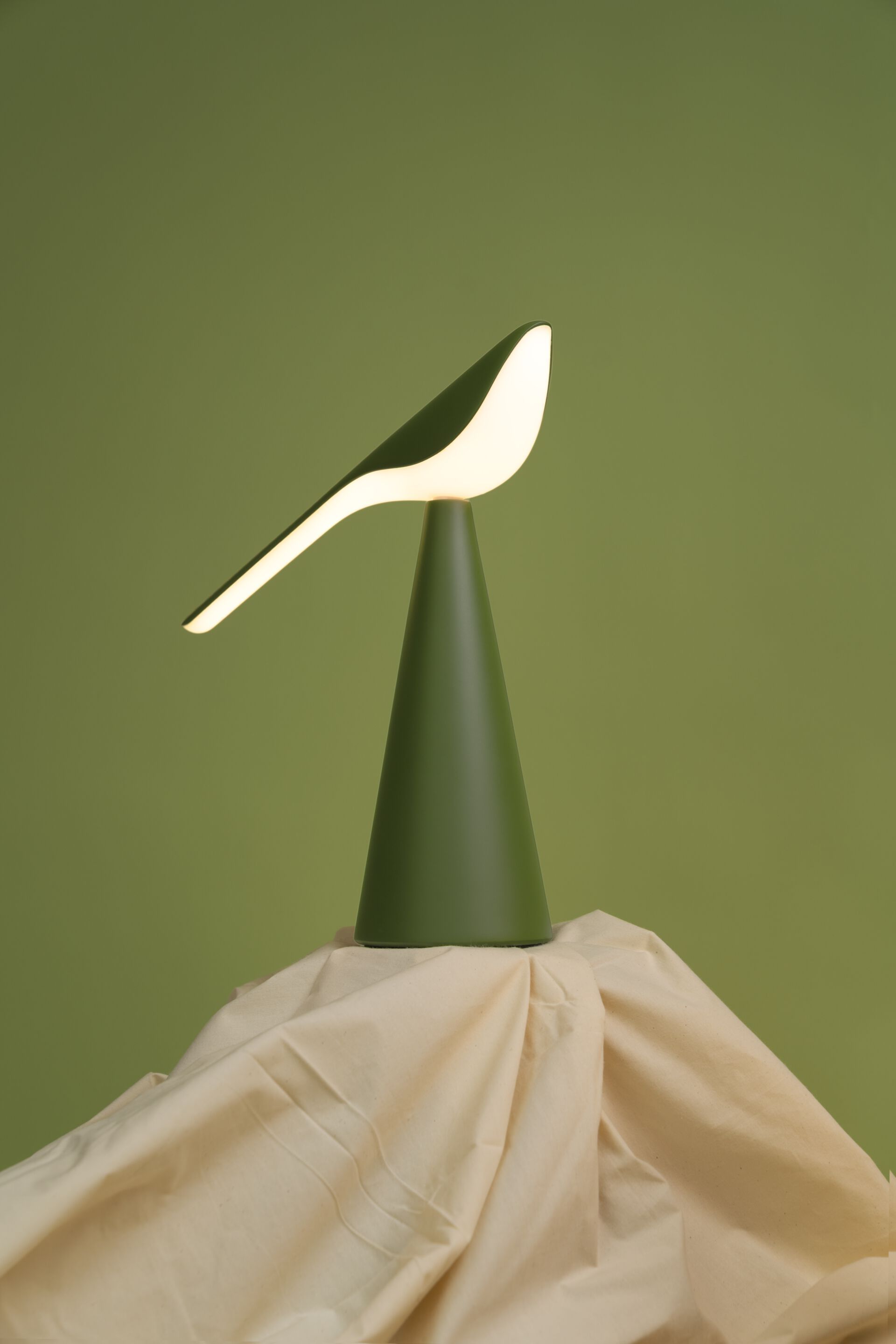 Алюминиевая светодиодная настольная лампа Established&Sons TIKI ARCH-00145932 - Вид №83